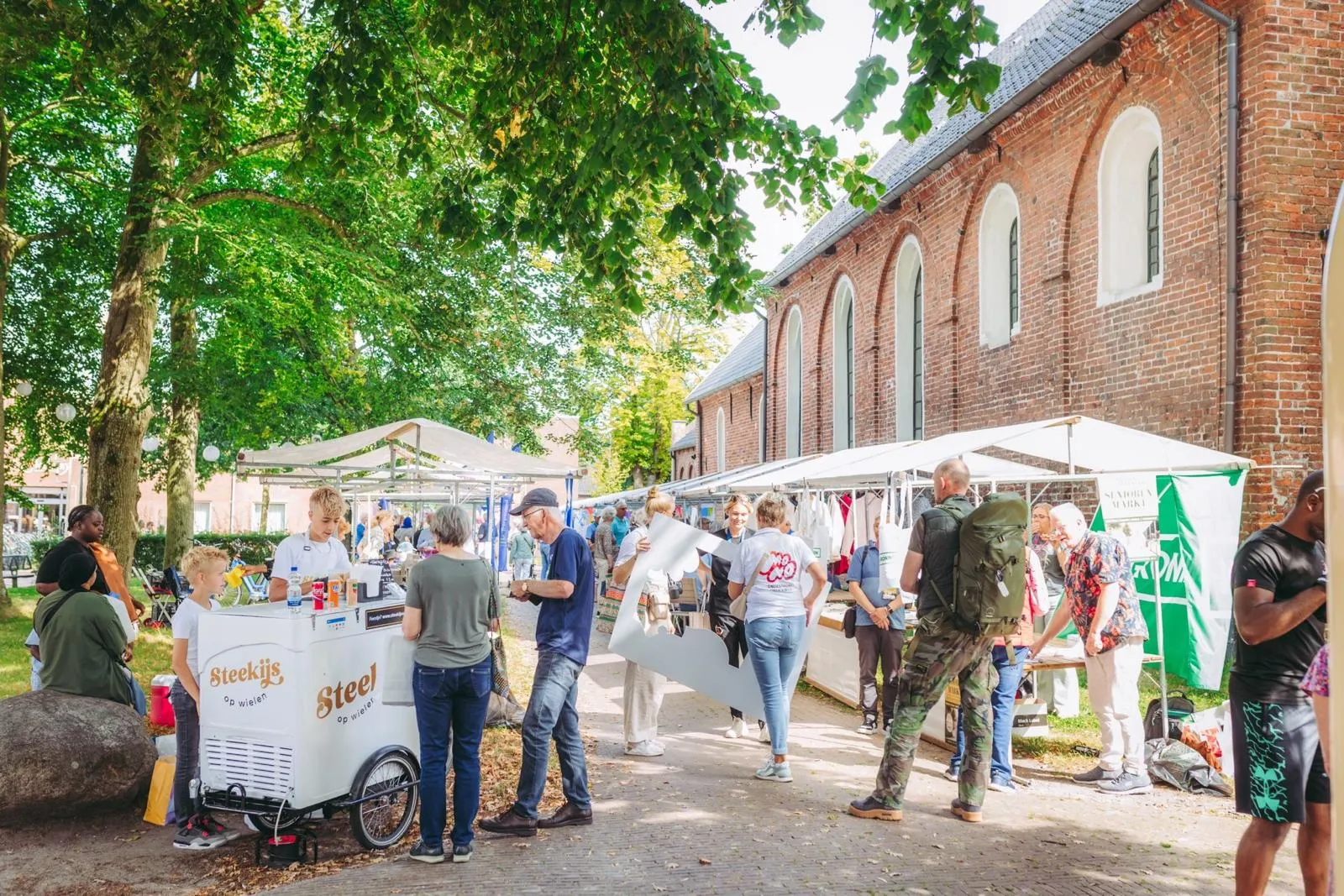 ijskar huren op uw markt in Groningen-Drenthe-Friensland-Overijssel